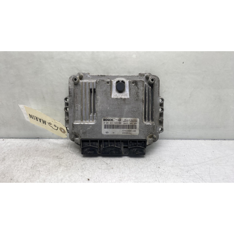 Calculateur moteur OPEL VIVARO 1 Photo n°3