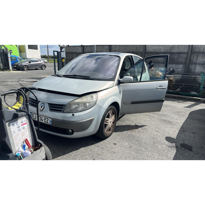 Compresseur clim RENAULT SCENIC 2 Photo n°9