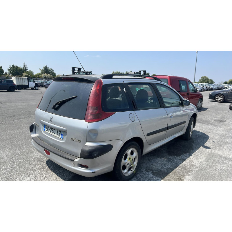 Compresseur clim PEUGEOT 206 Photo n°7