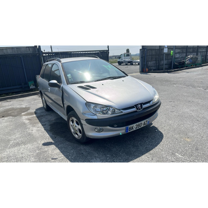 Compresseur clim PEUGEOT 206 Photo n°9
