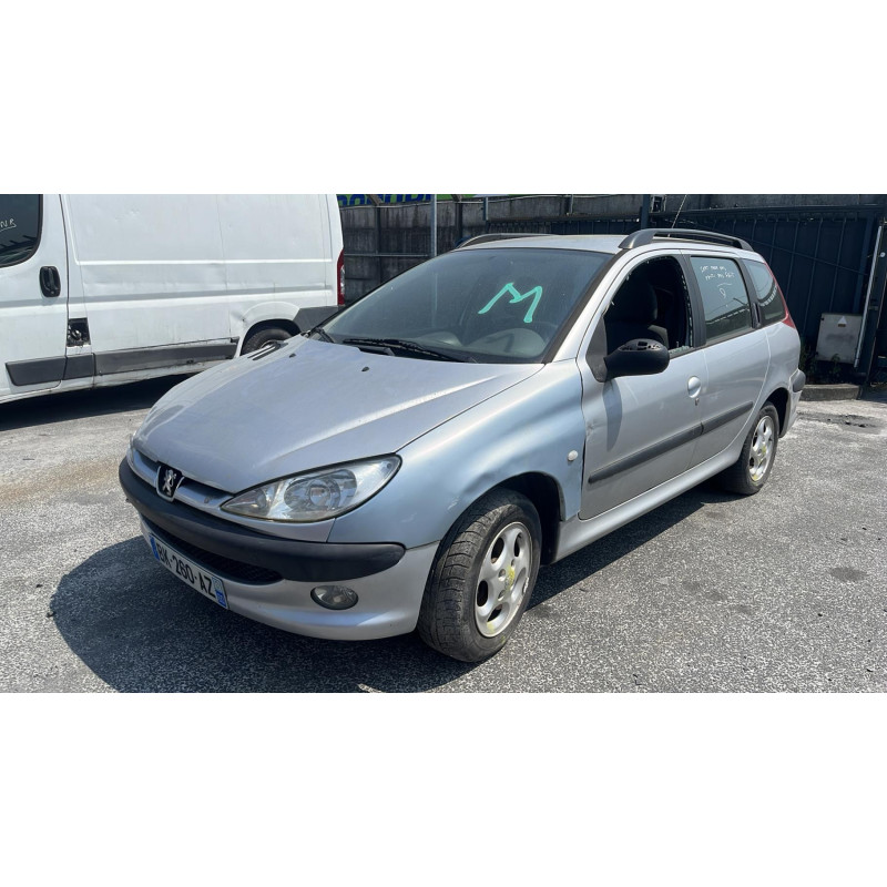 Compresseur clim PEUGEOT 206 Photo n°13