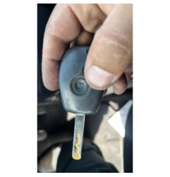 Verin de coffre RENAULT CLIO 3