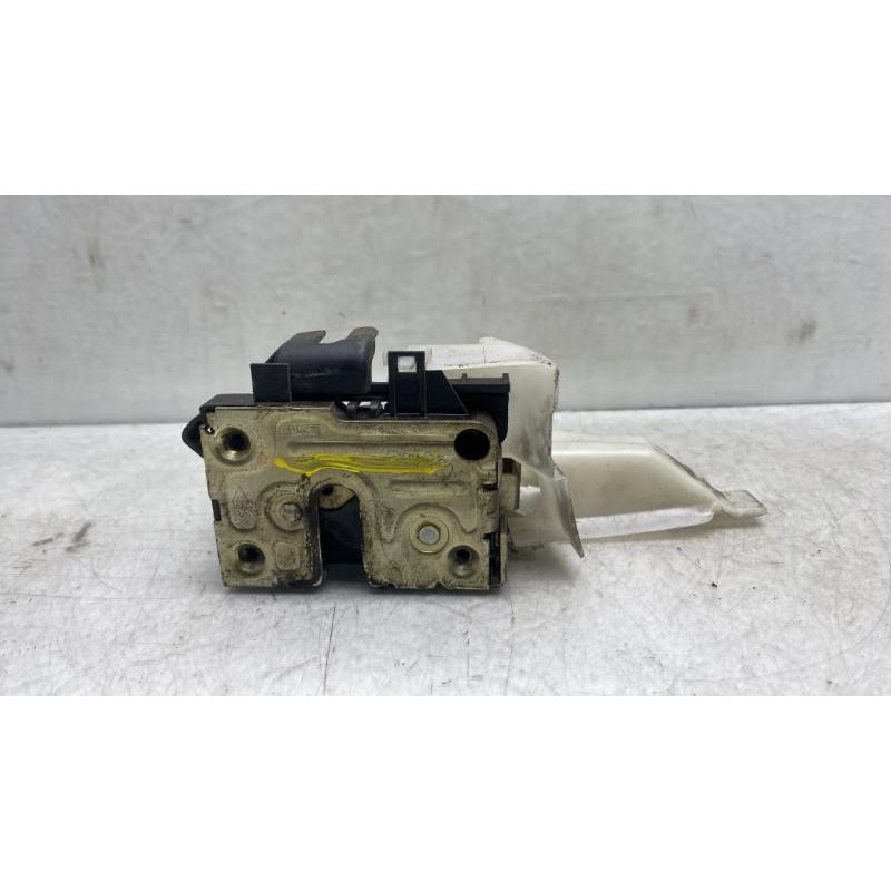 Serrure avant gauche RENAULT CLIO 2 Photo n°3