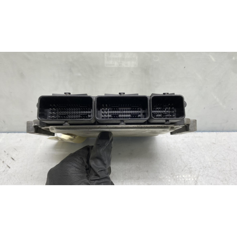 Calculateur moteur RENAULT CLIO 4 Photo n°4