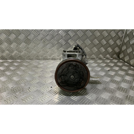 Compresseur clim RENAULT CLIO 4