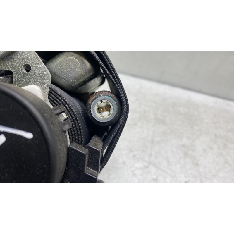 Pretensionneur de ceinture avant droit PEUGEOT 206+ Photo n°4