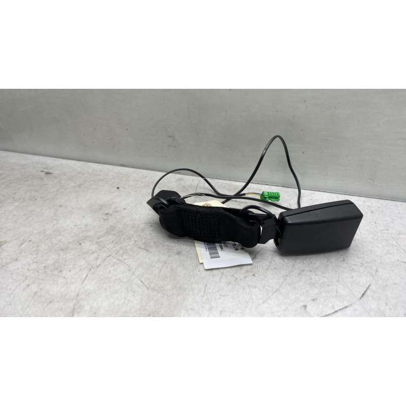 Attache ceinture arriere centrale ALFA ROMEO MITO Photo n°1