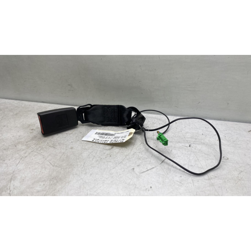 Attache ceinture arriere centrale ALFA ROMEO MITO Photo n°3