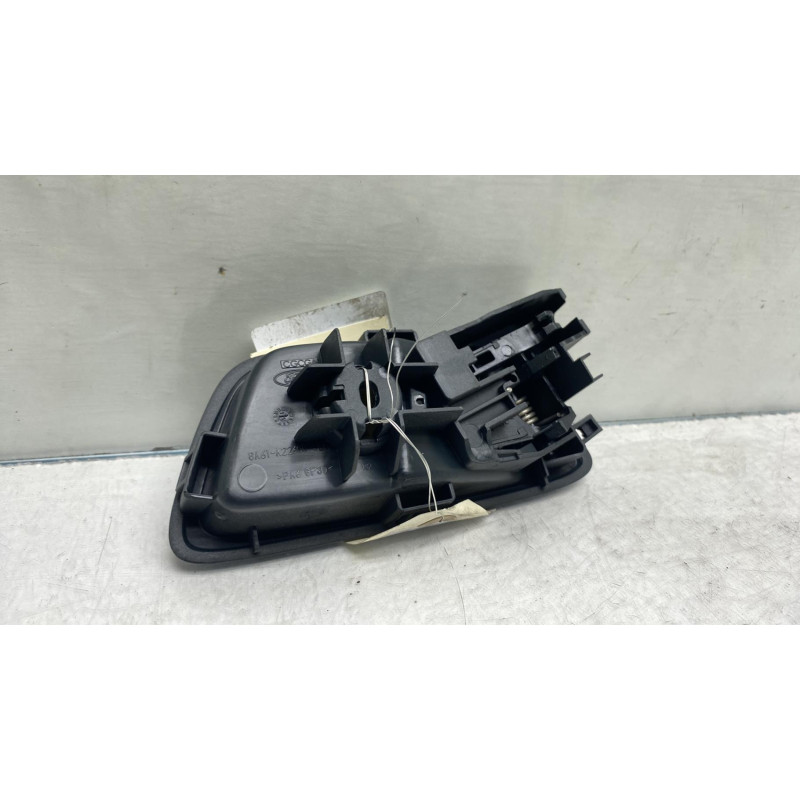 Poignee interieur arriere droit FORD FIESTA 6 Photo n°3