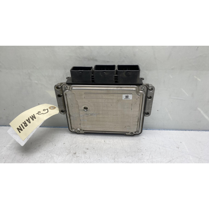 Calculateur moteur PEUGEOT 308 2 SW Photo n°3