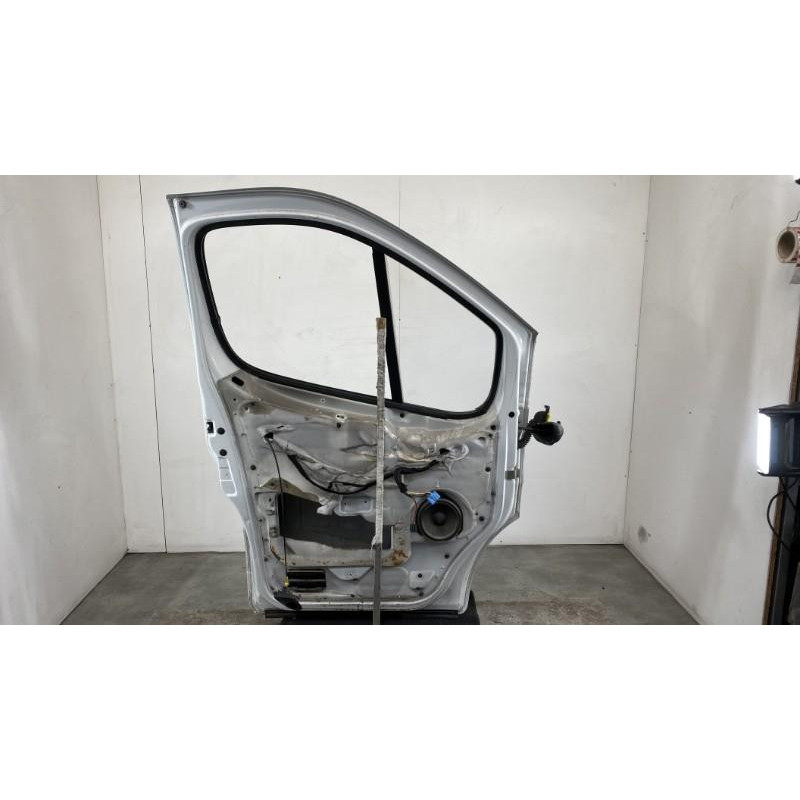 Porte avant gauche RENAULT TRAFIC 2 Photo n°1
