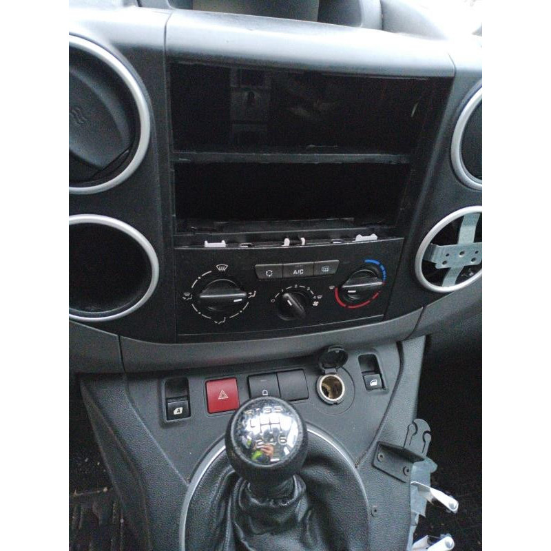 Poignee porte avant droit PEUGEOT PARTNER 2 Photo n°7