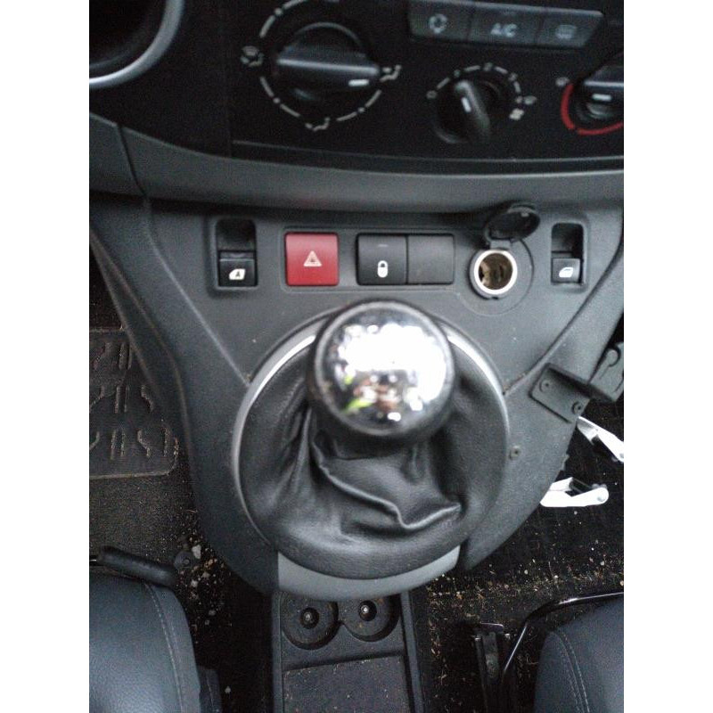 Poignee porte avant droit PEUGEOT PARTNER 2 Photo n°8