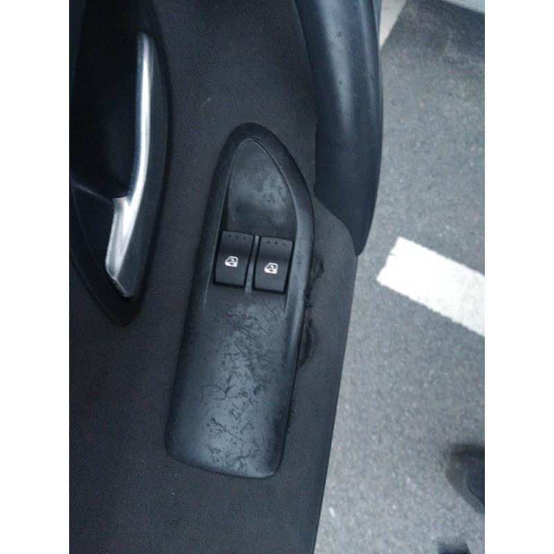 Porte avant gauche RENAULT LAGUNA 2 Photo n°12