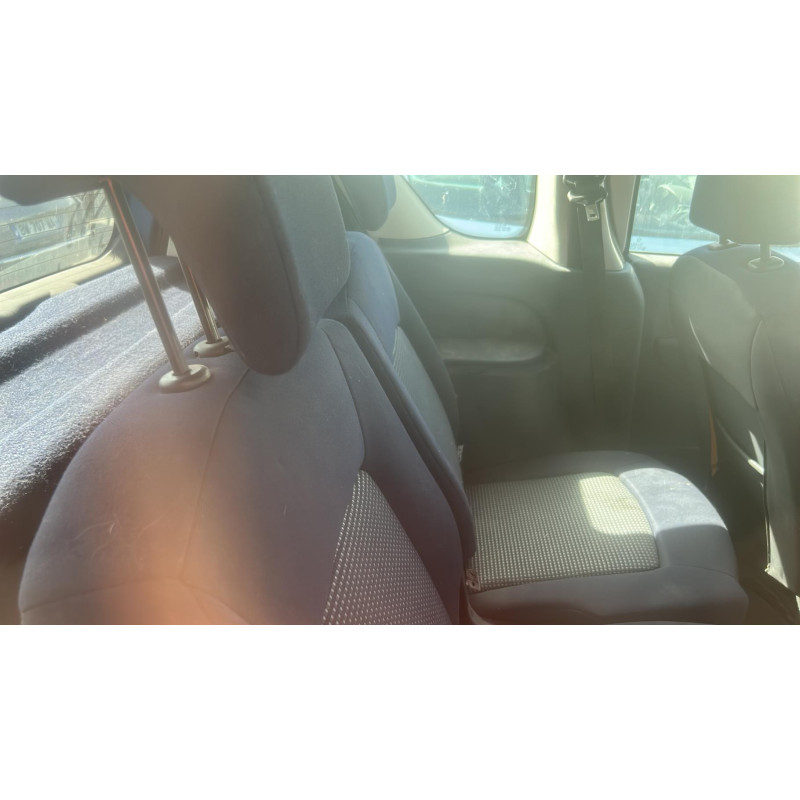Pare choc arriere PEUGEOT 1007 Photo n°9