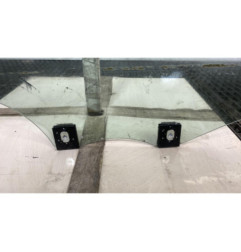 Vitre avant droit PEUGEOT 108