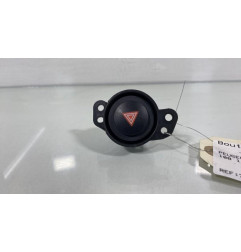 Bouton de warning PEUGEOT 108