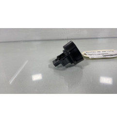 Bouton de warning PEUGEOT 108