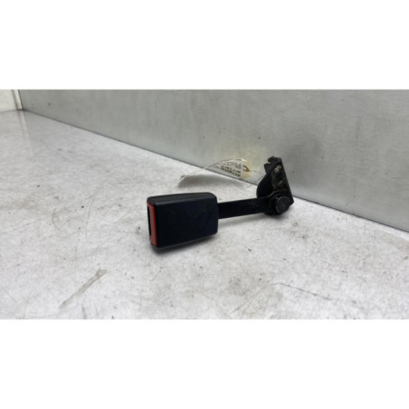 Attache ceinture arriere droit BMW SERIE 7 F01