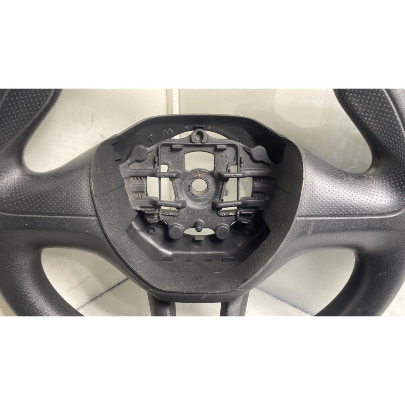 Volant PEUGEOT 208 1 Photo n°1