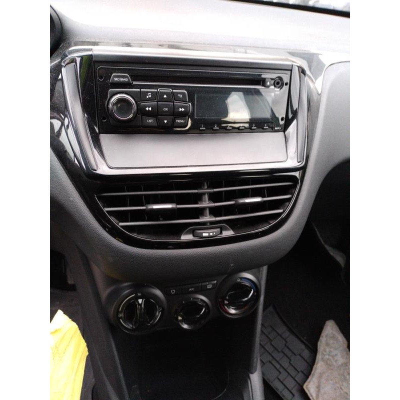 Volant PEUGEOT 208 1 Photo n°18