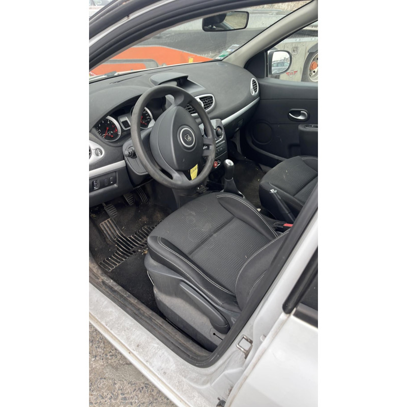 Bloc ABS (freins anti-blocage) RENAULT CLIO 3 Photo n°9