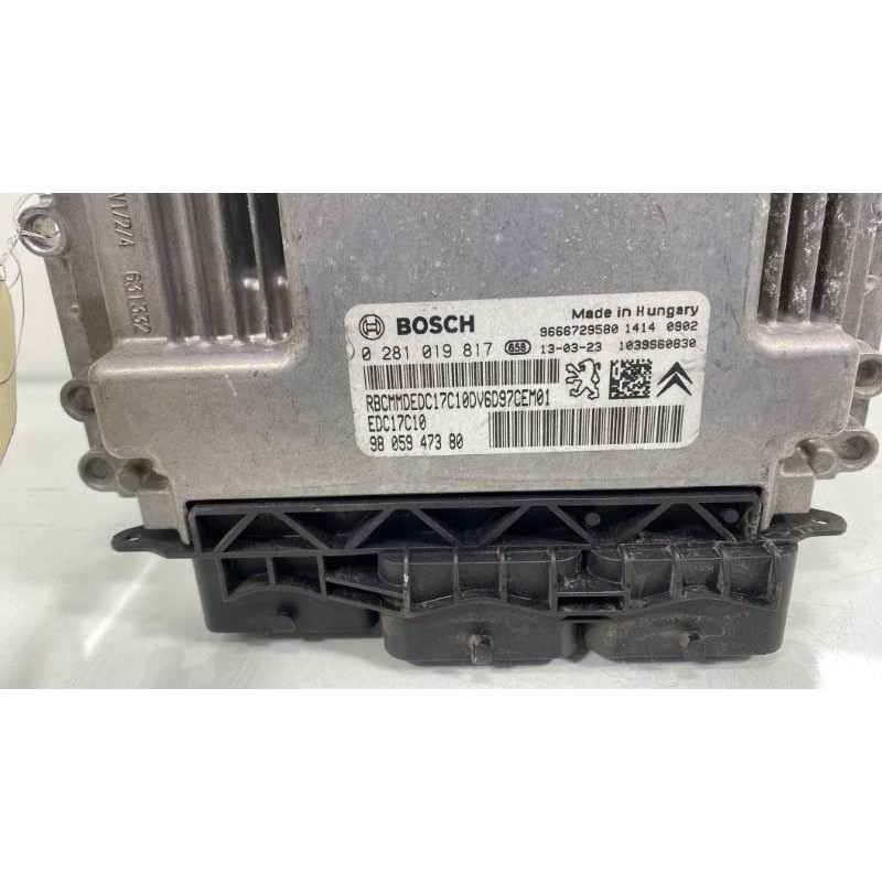Calculateur moteur PEUGEOT 208 1 Photo n°2