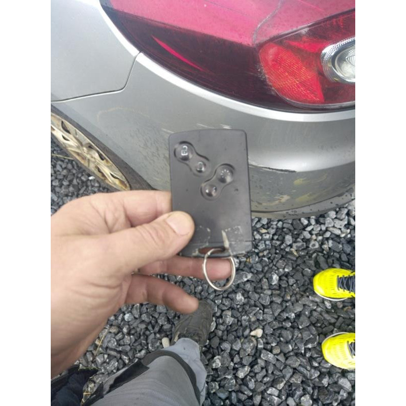 Pare boue avant droit RENAULT MEGANE 3 Photo n°6