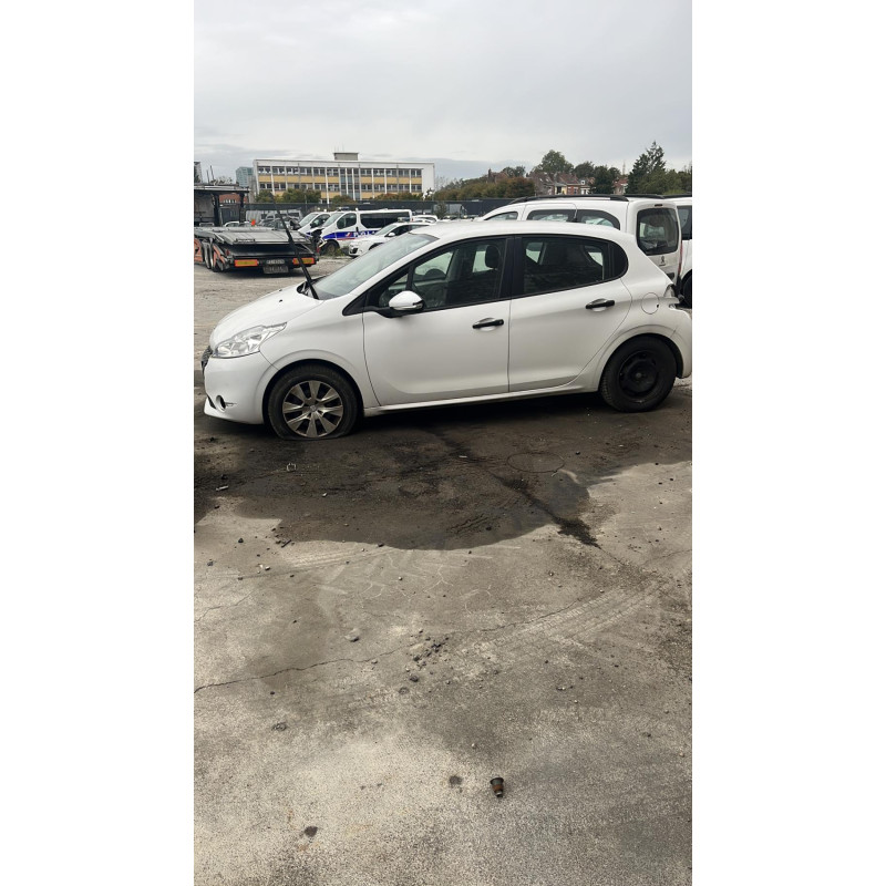 Boitier BSI PEUGEOT 208 1 Photo n°14