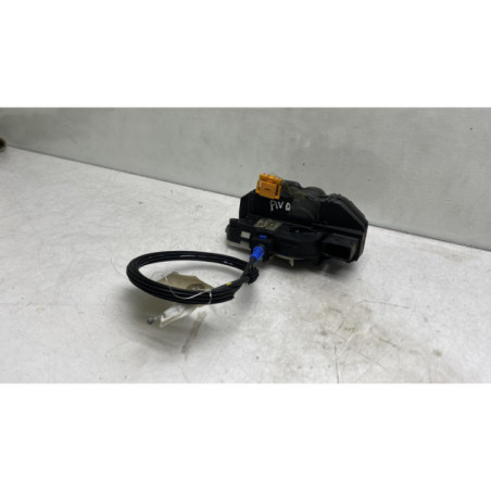 Serrure avant droit OPEL MOKKA 1
