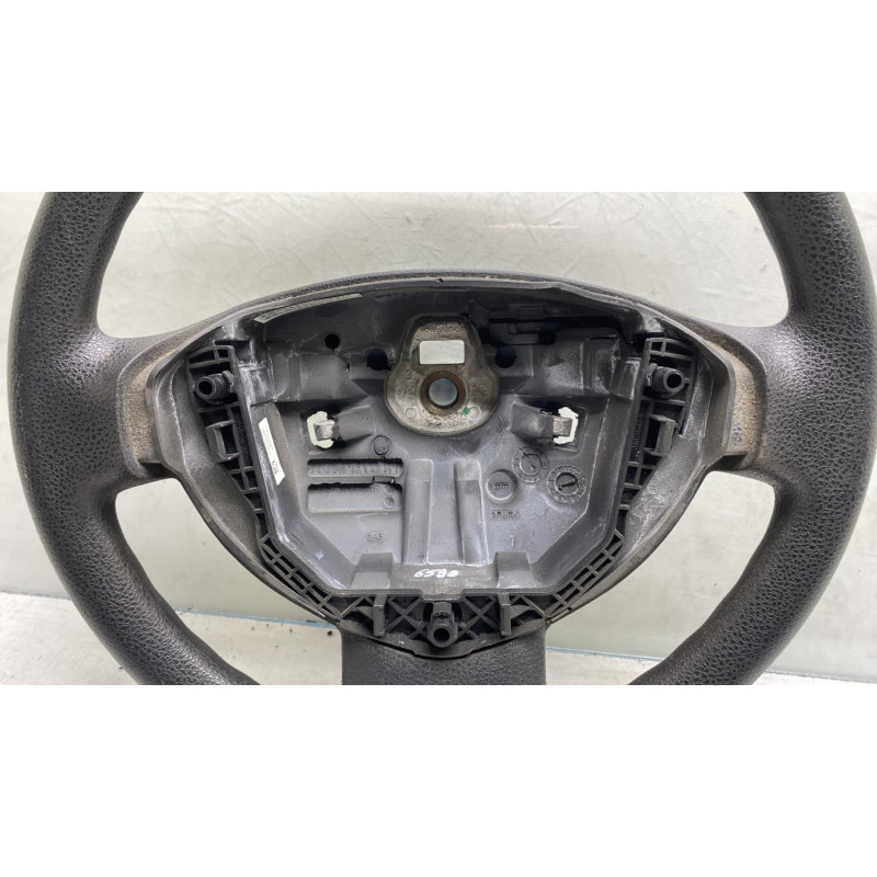 Volant DACIA DUSTER 1 Photo n°1