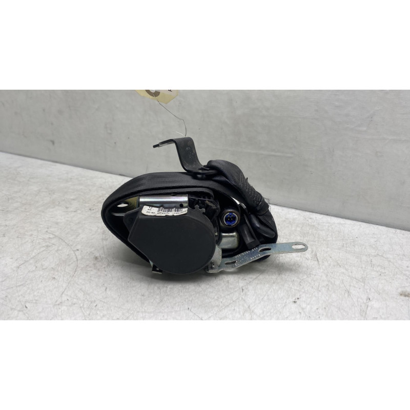 Pretensionneur de ceinture avant droit VOLKSWAGEN POLO 4 Photo n°1