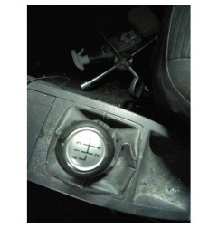 Pretensionneur de ceinture avant droit VOLKSWAGEN POLO 4