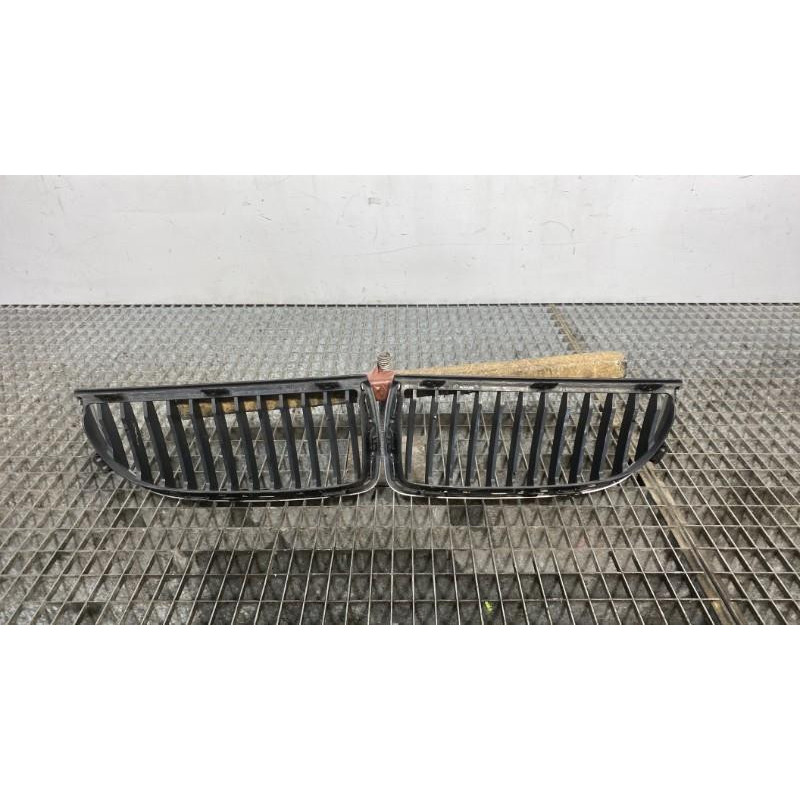 Calandre BMW SERIE 3 E90 Photo n°2