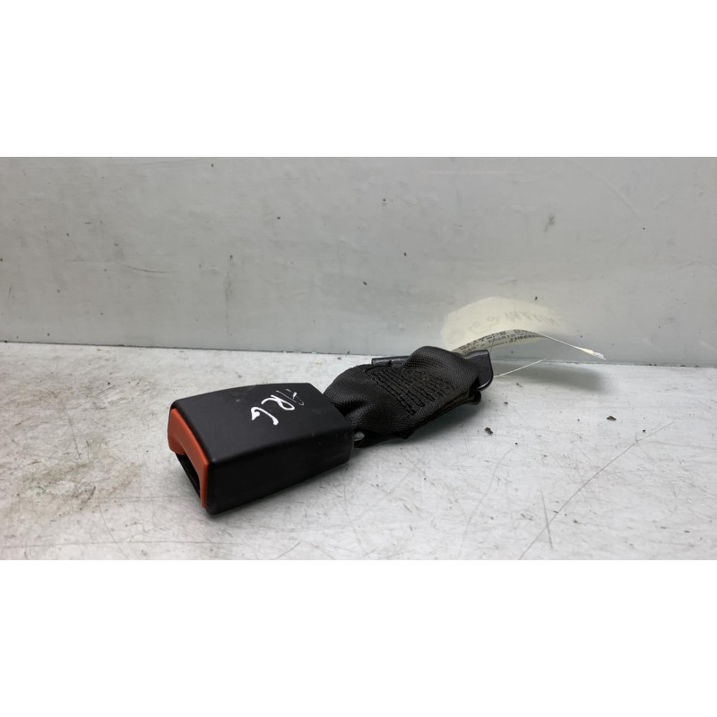 Attache ceinture arriere gauche FIAT 500 2 Photo n°3