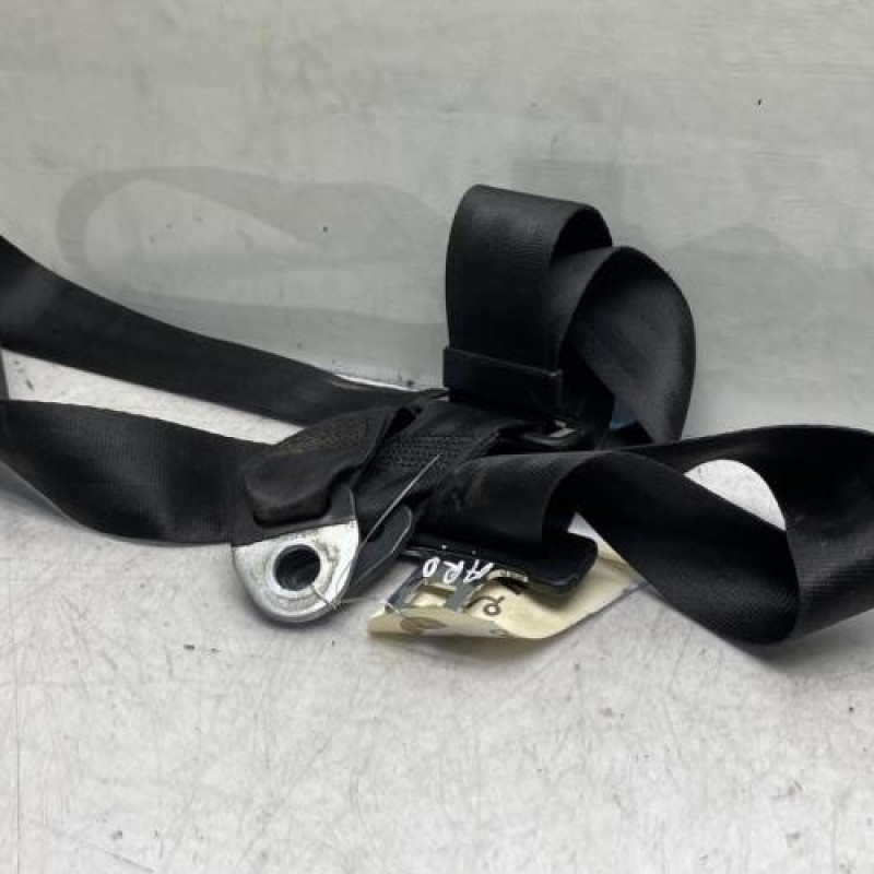 Ceinture arriere droit PEUGEOT 205 Photo n°4