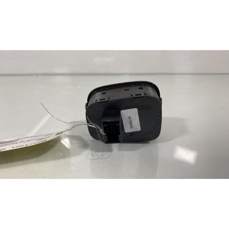 Bouton de warning FIAT FIORINO 3 Photo n°3