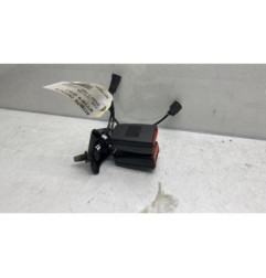 Attache ceinture arriere droit FORD MONDEO 4