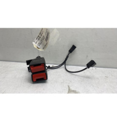 Attache ceinture arriere droit FORD MONDEO 4