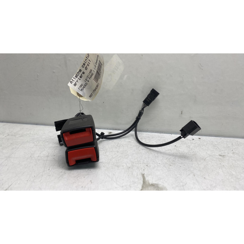 Attache ceinture arriere droit FORD MONDEO 4 Photo n°4