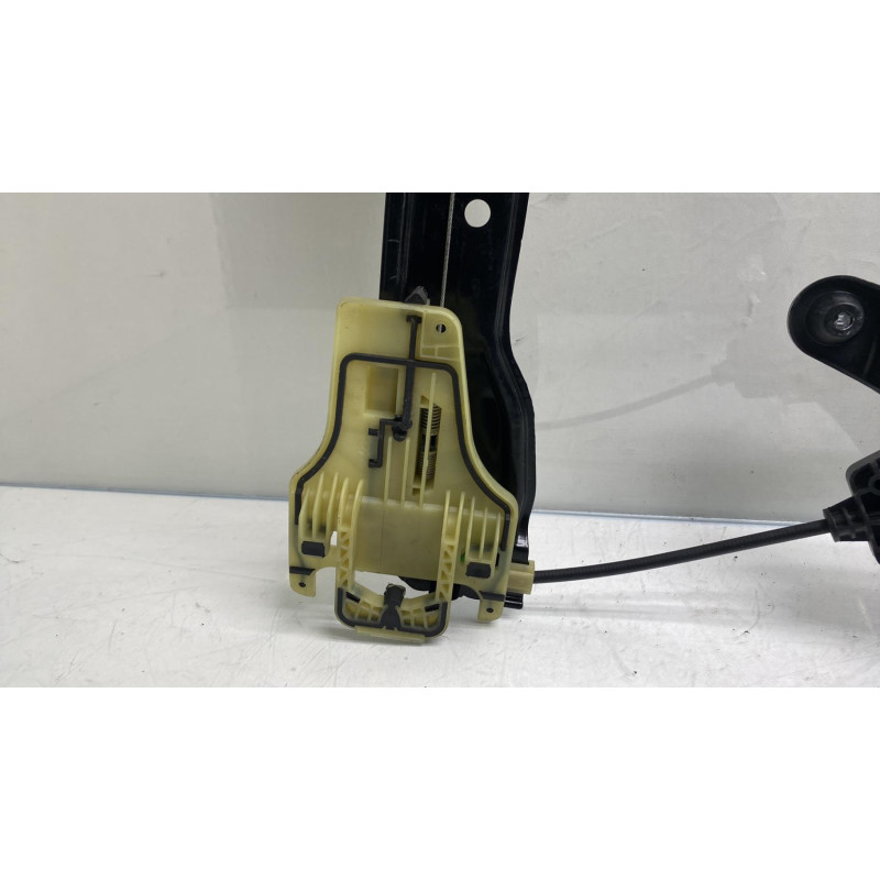 Leve vitre electrique arriere gauche FORD MONDEO 4 Photo n°3