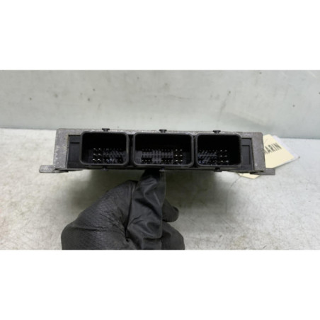 Calculateur moteur PEUGEOT 206 Photo n°1