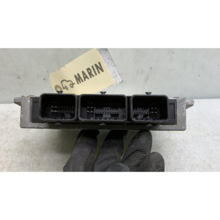 Calculateur moteur PEUGEOT 206