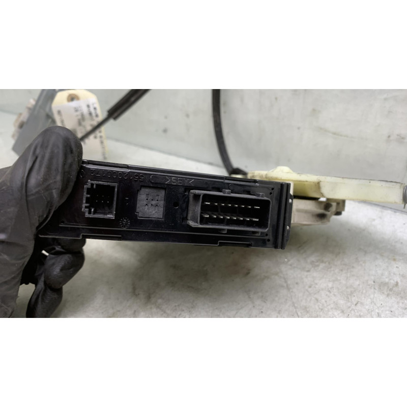 Leve vitre electrique avant gauche CITROEN C5 1 Photo n°4