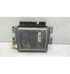 Calculateur moteur RENAULT CLIO 3