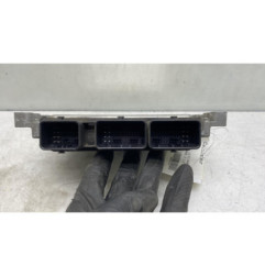 Calculateur moteur RENAULT CLIO 3