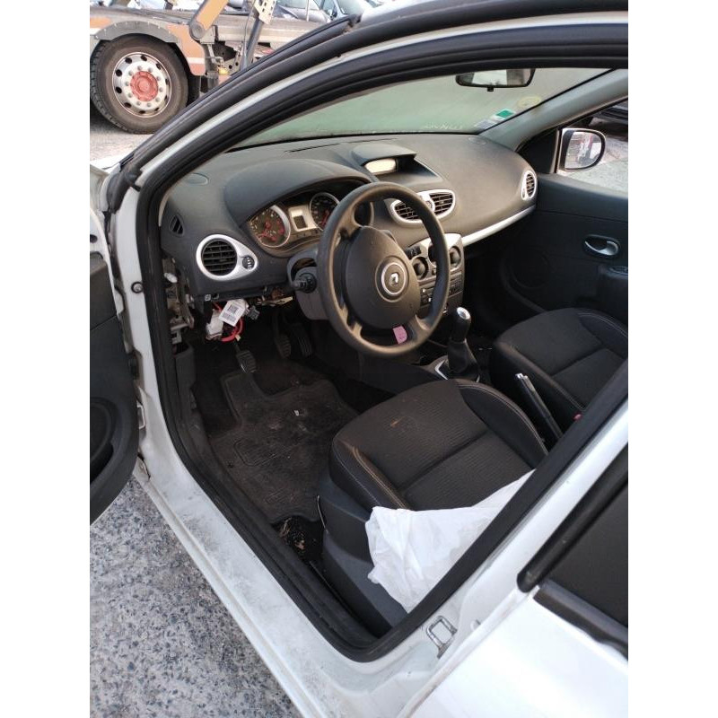 Calculateur moteur RENAULT CLIO 3 Photo n°10