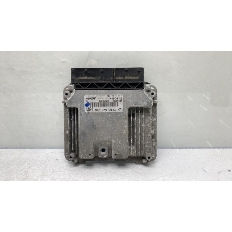 Calculateur moteur OPEL CORSA D Photo n°1