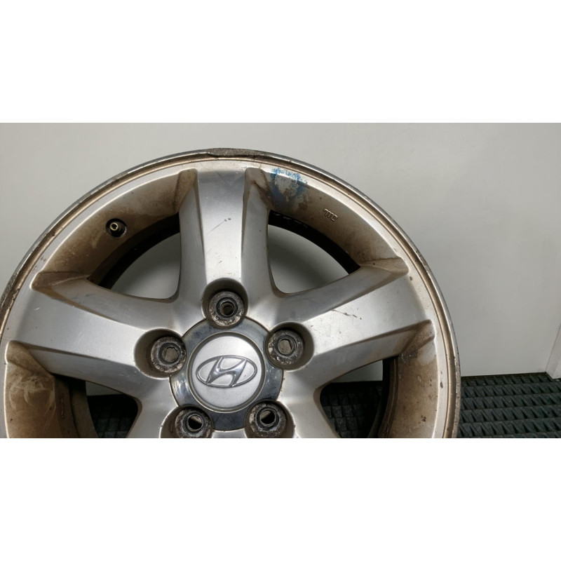 Jante HYUNDAI TRAJET Photo n°2