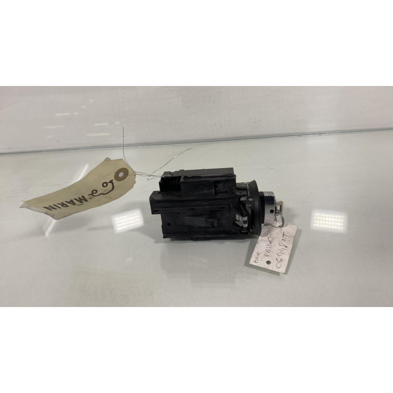 Neiman VOLKSWAGEN PASSAT 5 Photo n°1